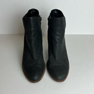 Vince Camuto Booties - Women's‎ 8